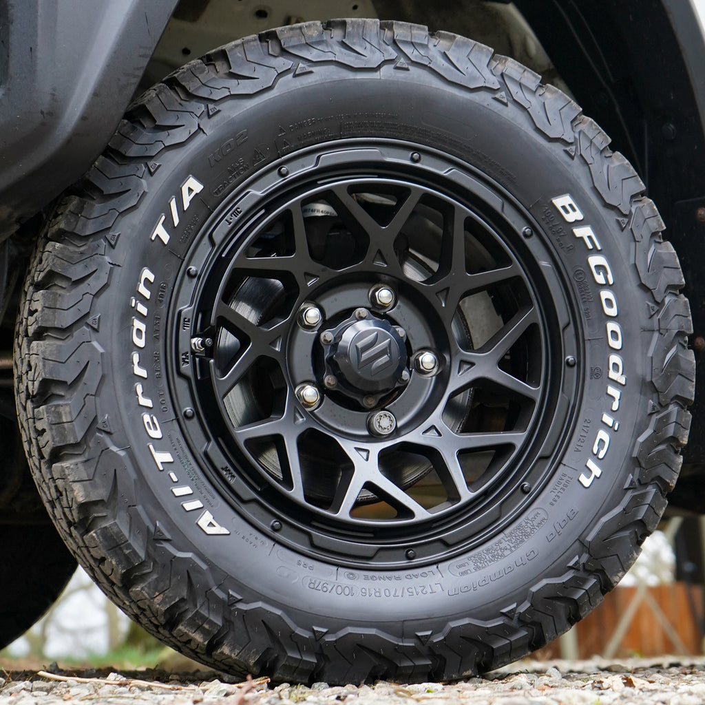 Concave spoke style 16 inch Magpie M-01 Wheels fitted with BF GOODRICH K02 215/70R16 tyres on a Suzuki Jimny (2018+) 16×6.0J-5 Street Track Life